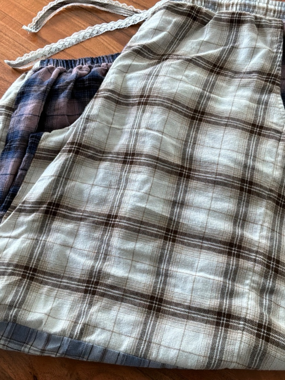 URBAN OUTFITTERS OUT FROM UNDER LOUNGE PANTS - Picture 5 of 5